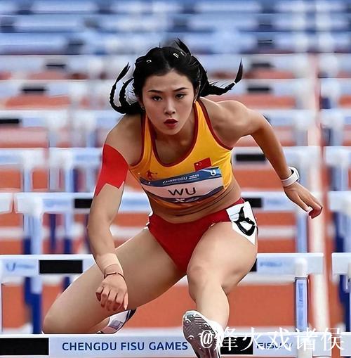 女子100米栏决赛：吴艳妮摘金，林雨薇摔倒仍获季军